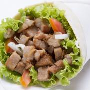 Best places to get a kebab in Oldham according to Tripadvisor reviews (Canva)