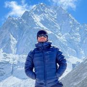Akke Rahman with Mount Everest in the background